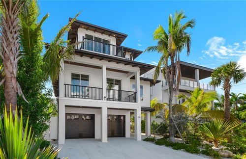 551 S Washington Dr, SARASOTA, FL, 34236-1725 | Card Image