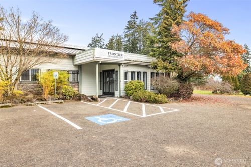 4407 Fairmount Ave, Port Angeles, WA, 98363-9514 | Card Image