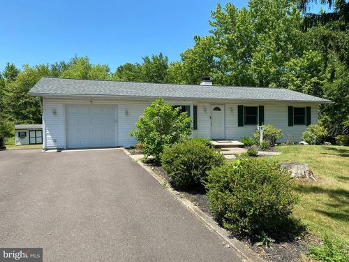 5871 Stump Rd, PIPERSVILLE, PA, 18947-1003 | Card Image