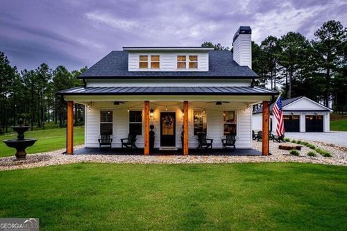 211 Hogan Coweta Rd, HOGANSVILLE, GA, 30230-2878 | Card Image