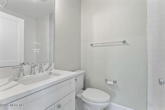 553 Colts Neck Rd, House other with 3 bedrooms, 3 bathrooms and null parking in Farmingdale NJ | Image 26