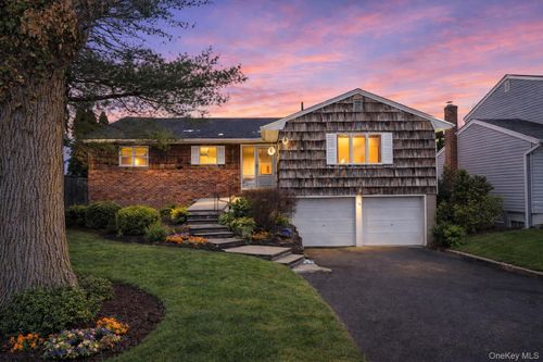 38 Milland Dr, Northport, NY, 11768-2835 | Card Image