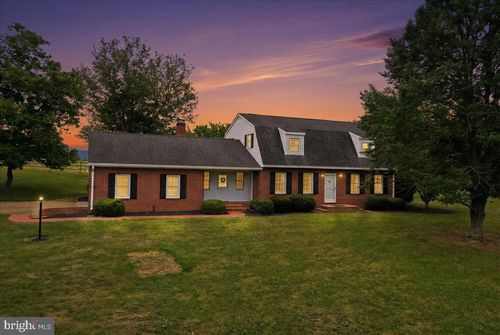 2447 Headquarters Rd, EDINBURG, VA, 22824-3818 | Card Image