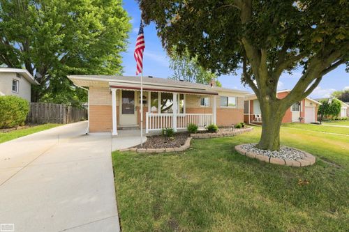 30648 Calahan Street, Roseville, MI, 48066 | Card Image