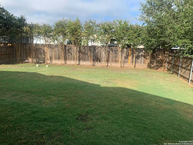 594 Carriage House, House other with 4 bedrooms, 2 bathrooms and null parking in Spring Branch TX | Image 6