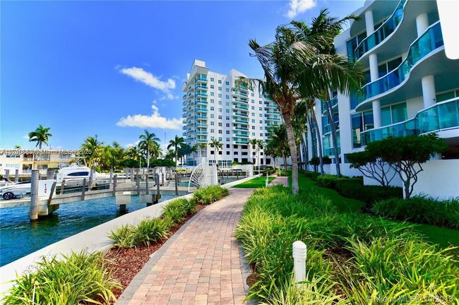 APT-1024 - 7900 Harbor Island Dr, Condo with 1 bedrooms, 2 bathrooms and null parking in North Bay Village FL | Image 49