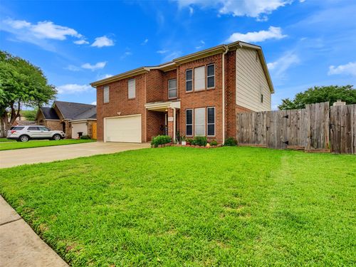 10027 Glenkirk Dr, Houston, TX, 77089-1011 | Card Image