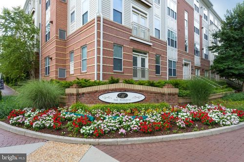 247-2765 Centerboro Dr, VIENNA, VA, 22181-6193 | Card Image