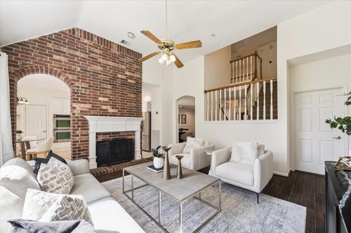 6914 Hearthside Dr, Sugar Land, TX, 77479-6042 | Card Image