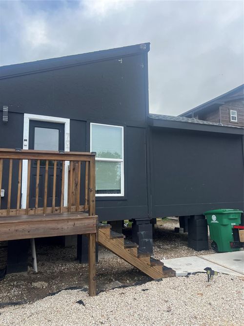 702 E 40th 1/2 St, Houston, TX, 77022-4606 | Card Image