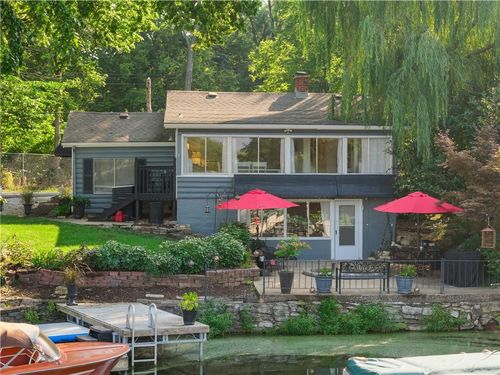 11 Emerald Shore Dr, Lake Tapawingo, MO, 64015-9658 | Card Image