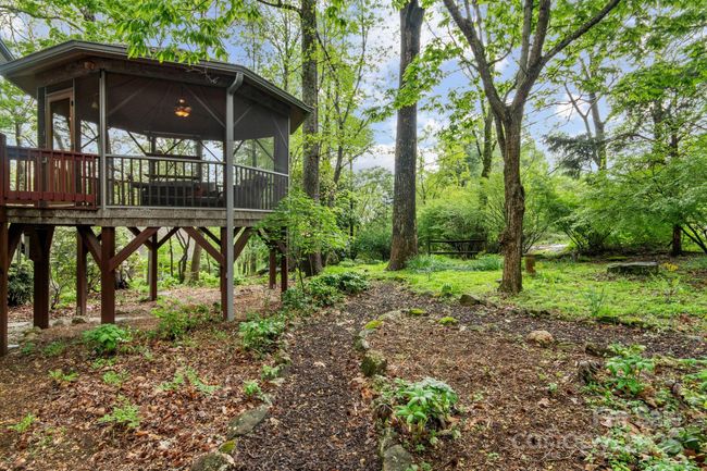 188 Echo Dr, House other with 3 bedrooms, 3 bathrooms and null parking in Laurel Park NC | Image 35