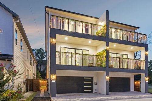 909 Bayonne St, Dallas, TX, 75212-5303 | Card Image