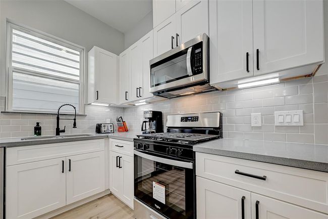 C - 2105 Sam Wilson St, House other with 3 bedrooms, 3 bathrooms and 1 parking in Houston TX | Image 40