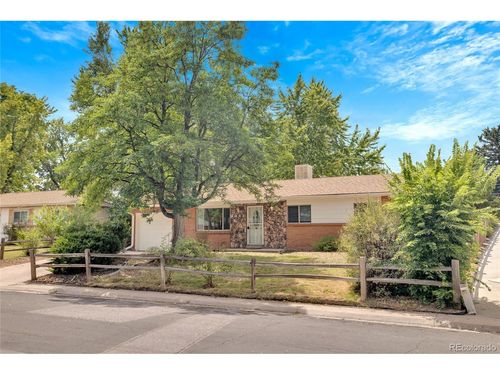 1977 S Newton, Lakewood, CO, 80219 | Card Image