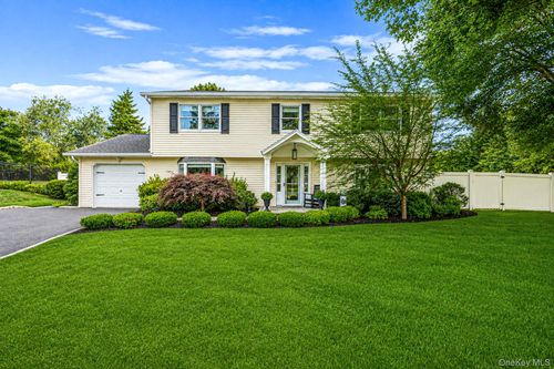 64 Plymouth Ave, Mount Sinai, NY, 11766-2533 | Card Image