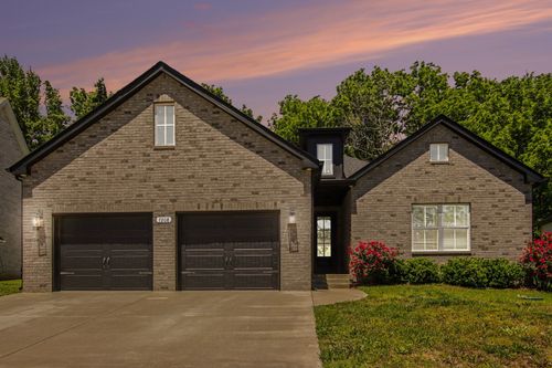 7208 Winding Way, Pleasant View, TN, 37146-8104 | Card Image
