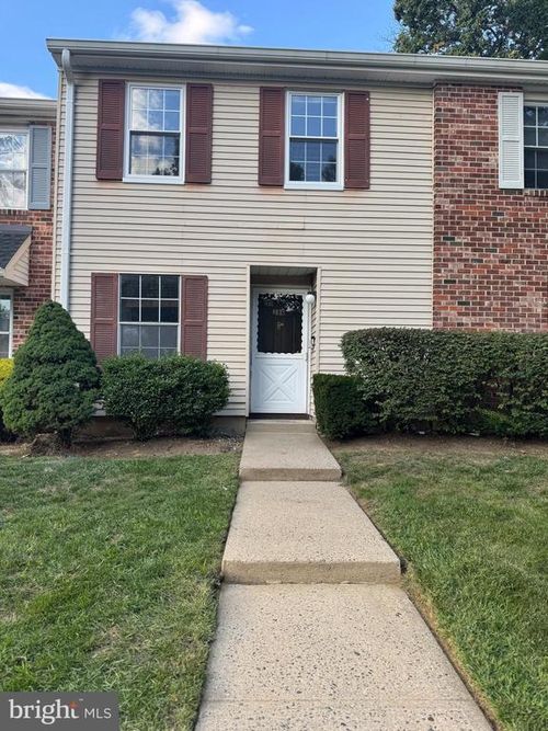 286 Palombi Ct, East Brunswick, NJ, 08816-5025 | Card Image