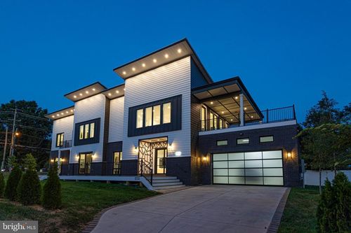 1733 Chain Bridge Rd, Mclean, VA, 22102-2901 | Card Image