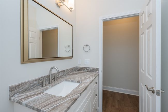 Secondary Bath | Image 36