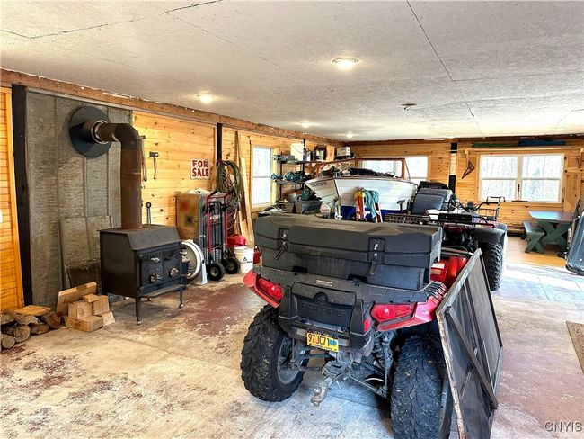 Inside of Garage | Image 38