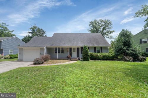 109 Old Carriage Rd, CHERRY HILL, NJ, 08034-3331 | Card Image