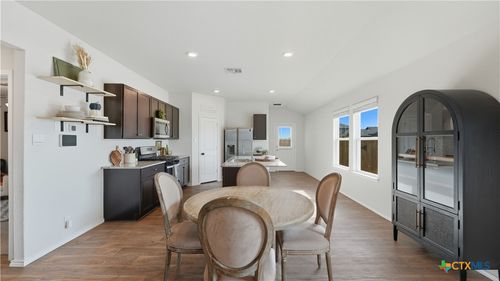 150 Legendary Trail Loop, Floresville, TX, 78114-0079 | Card Image