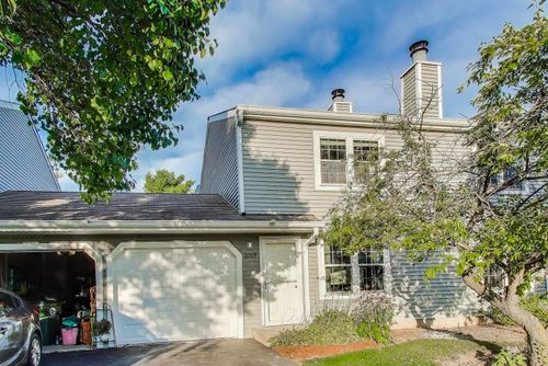 2009 Countryside Ln, Round Lake Beach, IL, 60073-3723 | Card Image