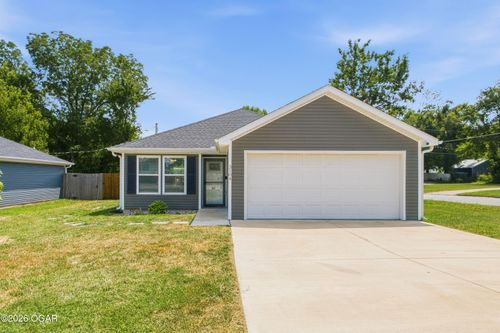 3104 E 9th St, Joplin, MO, 64801-5577 | Card Image