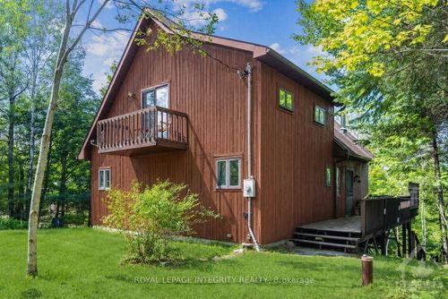 6059 Centennial Dr, Griffith, ON, K0J2R0 | Card Image