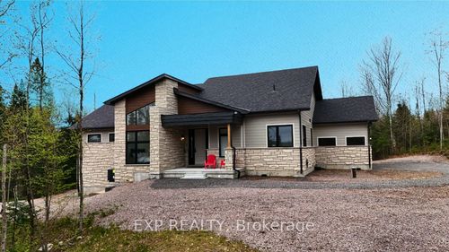 1017 Ridgeline Dr, Huntsville, ON, P1H0K1 | Card Image
