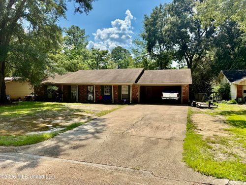 205 Beechcrest Dr, Jackson, MS, 39211-3409 | Card Image