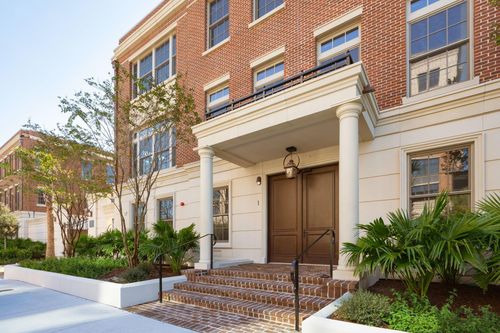 a3-1 Barre St, Charleston, SC, 29401-1212 | Card Image