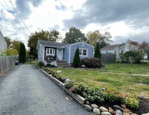 39 Chesapeake Ave, Lake Hiawatha, NJ, 07034-2309 | Card Image