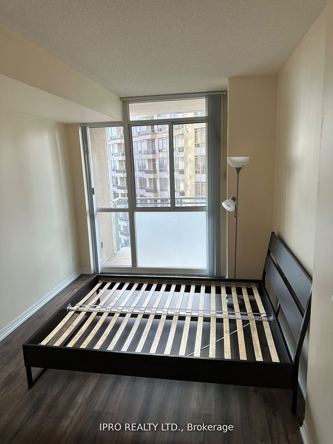 2710 - 225 Webb Dr, Condo with 1 bedrooms, 2 bathrooms and null parking in Mississauga ON | Image 12