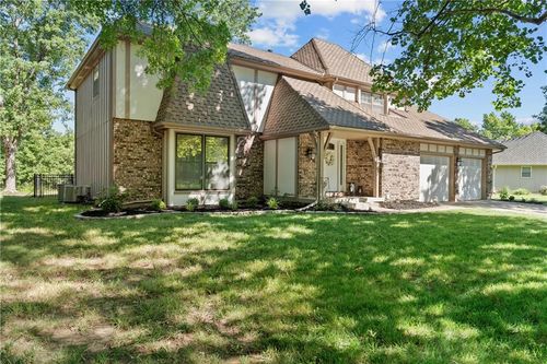 4000 Nw Cimarron St, Lee's Summit, MO, 64064-1469 | Card Image