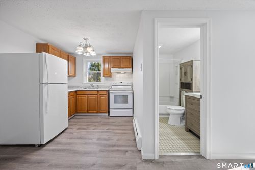 apt-3-9 Guiel Pl, Meriden, CT, 06450-2100 | Card Image