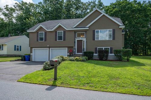 208 Beaver Street, Manchester, NH, 03104 | Card Image