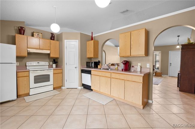 3485 Dothan Ave, House other with 3 bedrooms, 2 bathrooms and 2 parking in Spring Hill FL | Image 19