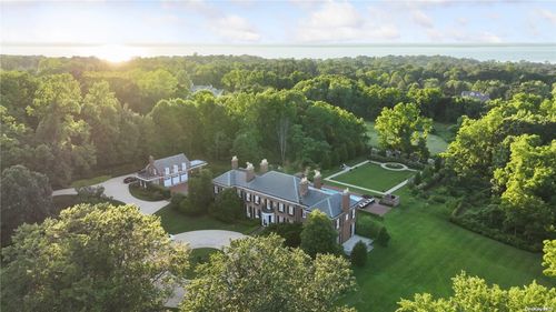 71 Old Tappan Rd, Glen Cove, NY, 11542-1224 | Card Image