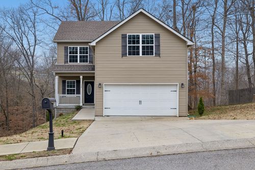 338 Chalet Cir, Clarksville, TN, 37040-1640 | Card Image