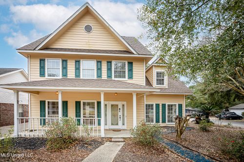 2103 Lindhridge Dr, Gulfport, MS, 39507-3765 | Card Image