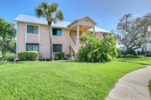 3-5720 Pelican Pointe Dr, Sebastian, FL, 32958-8061 | Card Image