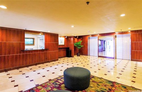 apt-911-364 Seaside Ave, Honolulu, HI, 96815-2504 | Card Image