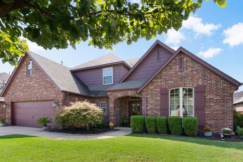 16506 E 49th Pl, Tulsa, OK, 74134-7190 | Card Image