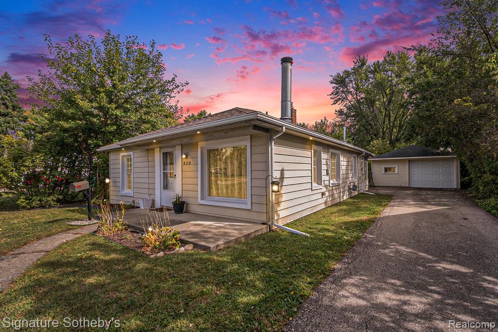 Venoy Rd, Garden City, MI 48135