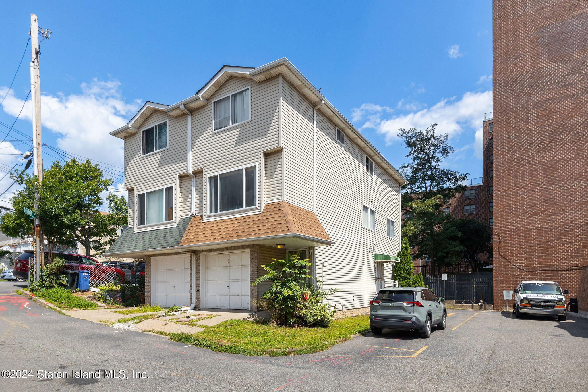 Courtney Loop, Staten Island, NY 10305