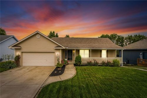1317 Stonecrest Dr, Kearney, MO, 64060-7583 | Card Image