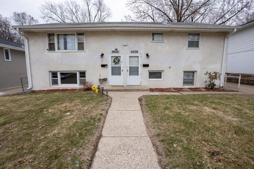 4633 Washington St Ne, Columbia Heights, MN, 55421-2257 | Card Image