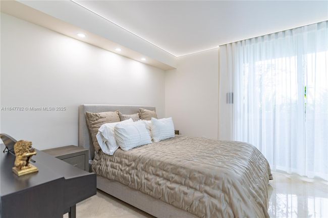 APT-508 - 17555 Atlantic Blvd, Condo with 3 bedrooms, 2 bathrooms and null parking in Sunny Isles Beach FL | Image 20